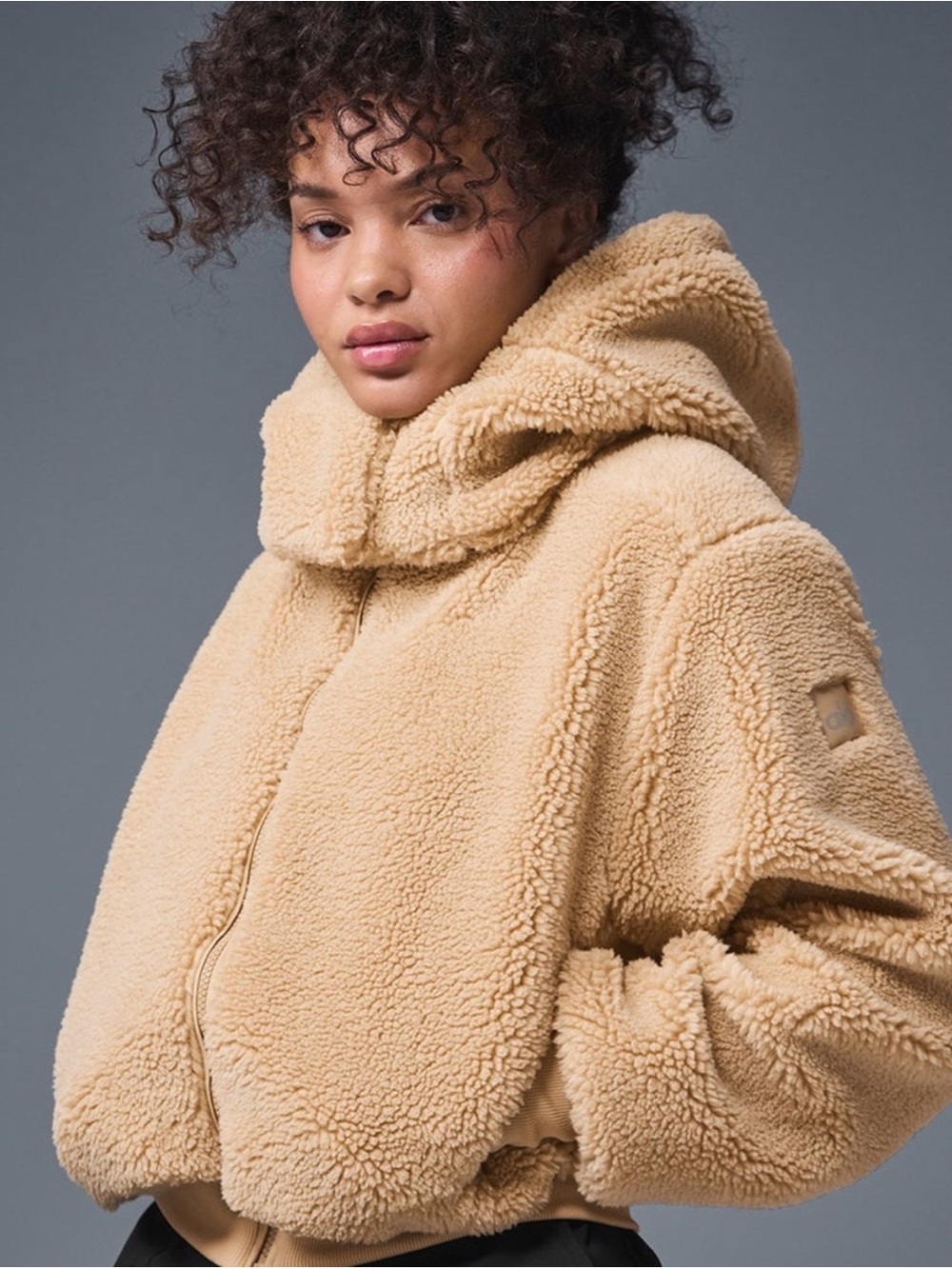 ALO Yoga - Foxy Sherpa Jacket with Removable Hood